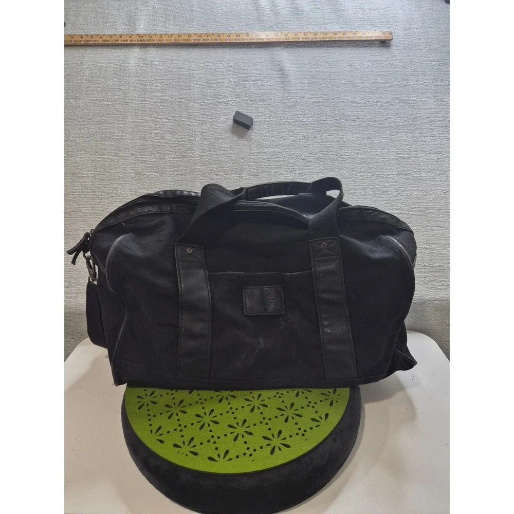 Levi's Heritage Canvas Travel Duffel Bag Black Lined Removable Shoulder Strap